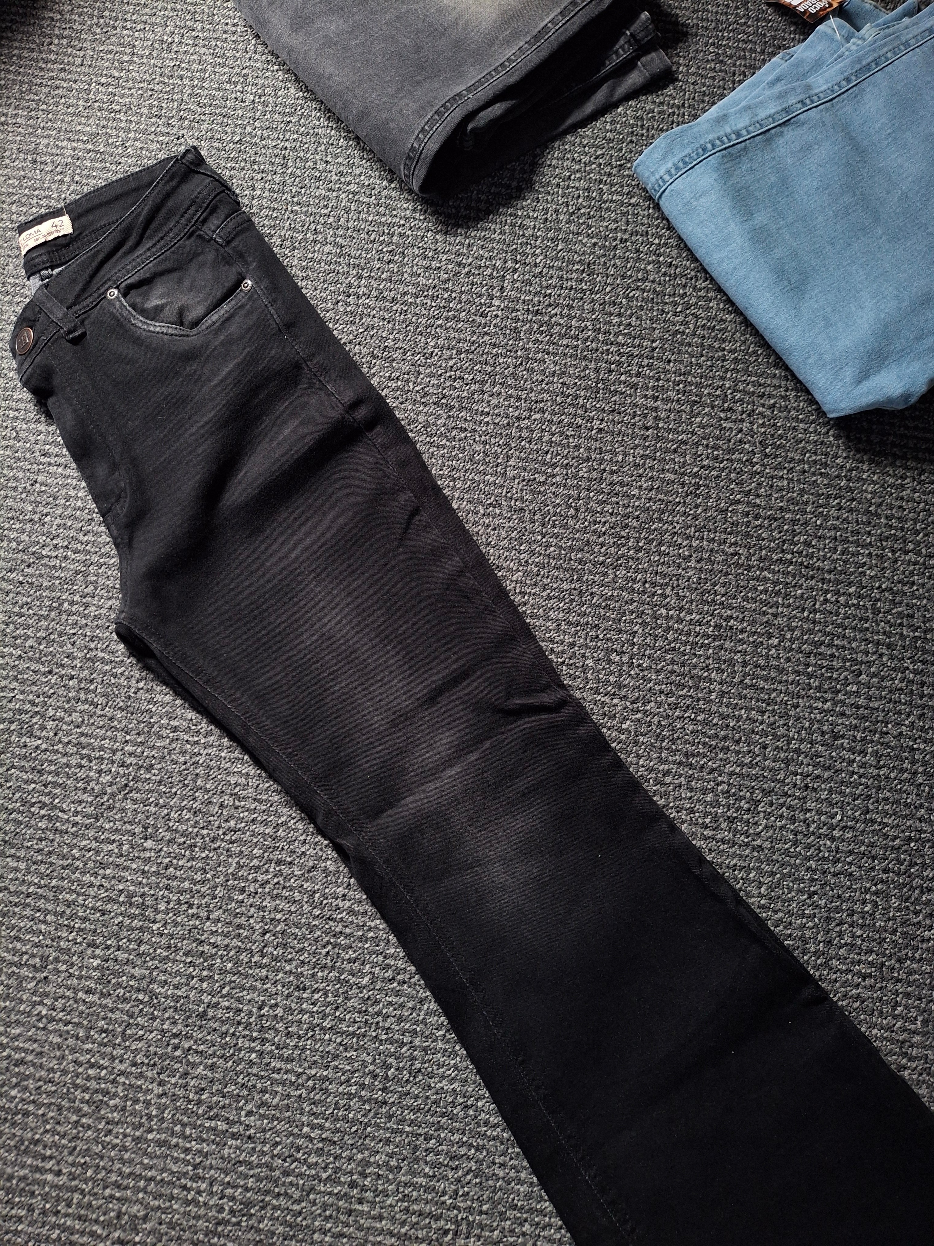 Oxford Black 🐈‍⬛